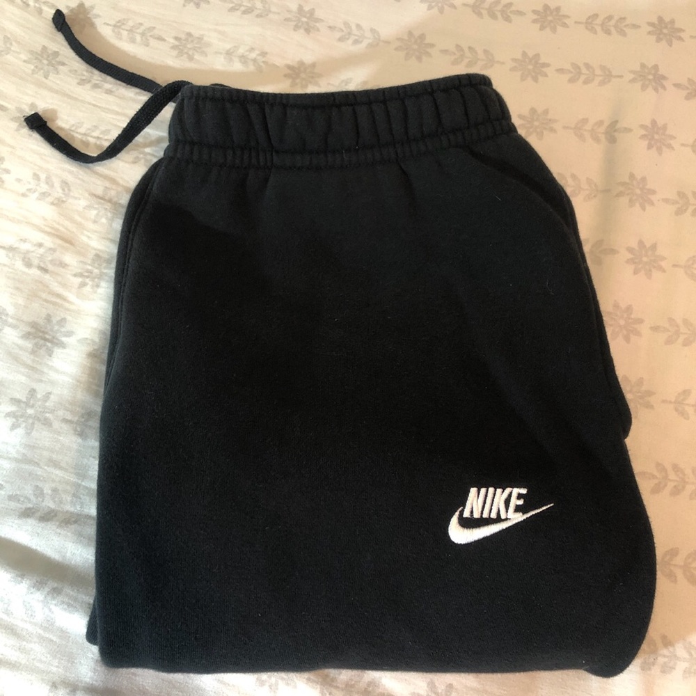 Nike Clube Fleece Sweatpants
